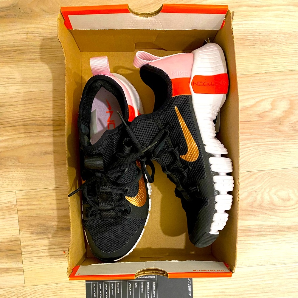 Nike Free Metcons (Rosegold and Black)